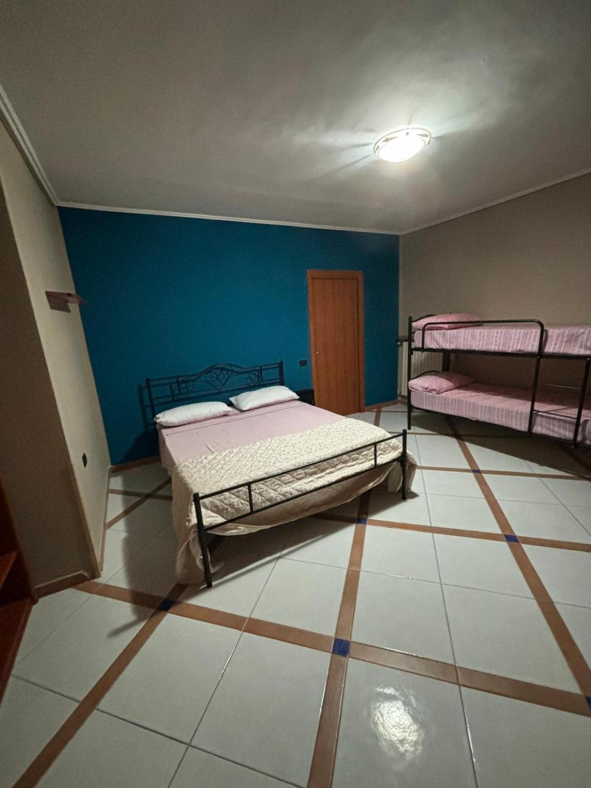 شقة Casa Toto' نابولي الغرفة الصورة